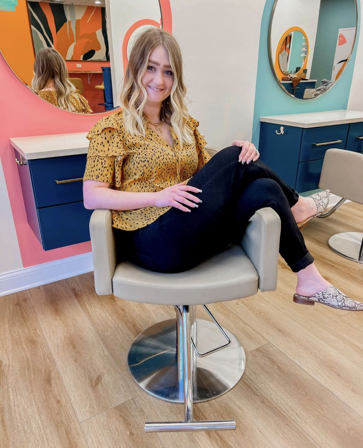 Hair Salon Professionals in Elk Grove Village, IL | Vagaro