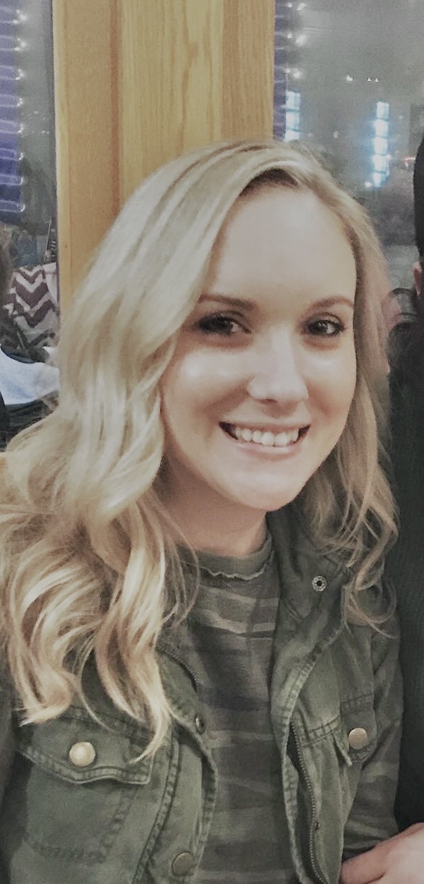 Lola Houston's Instagram, Twitter & Facebook on IDCrawl