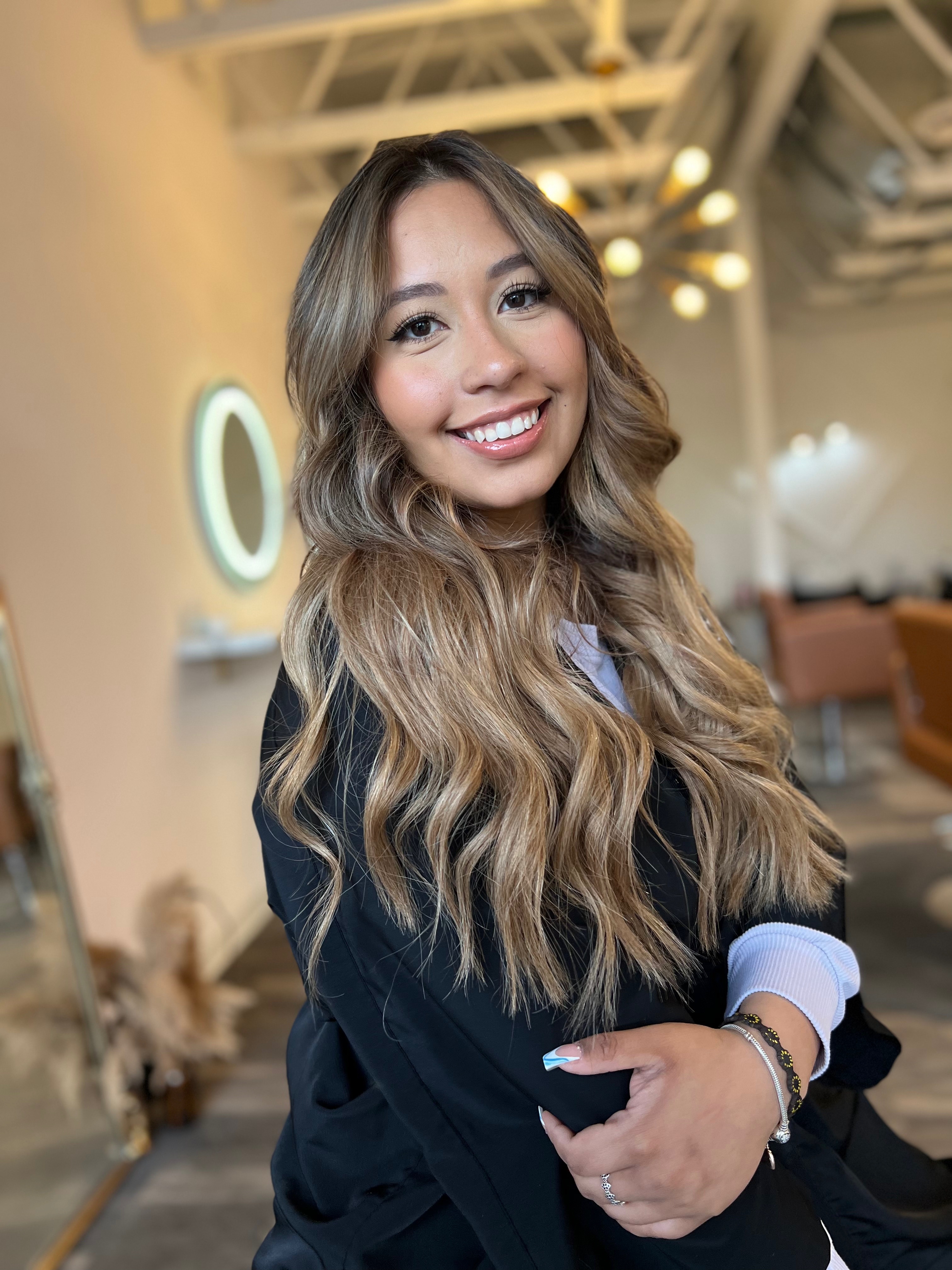 Hair Salon Professionals in Schaumburg, IL | Vagaro